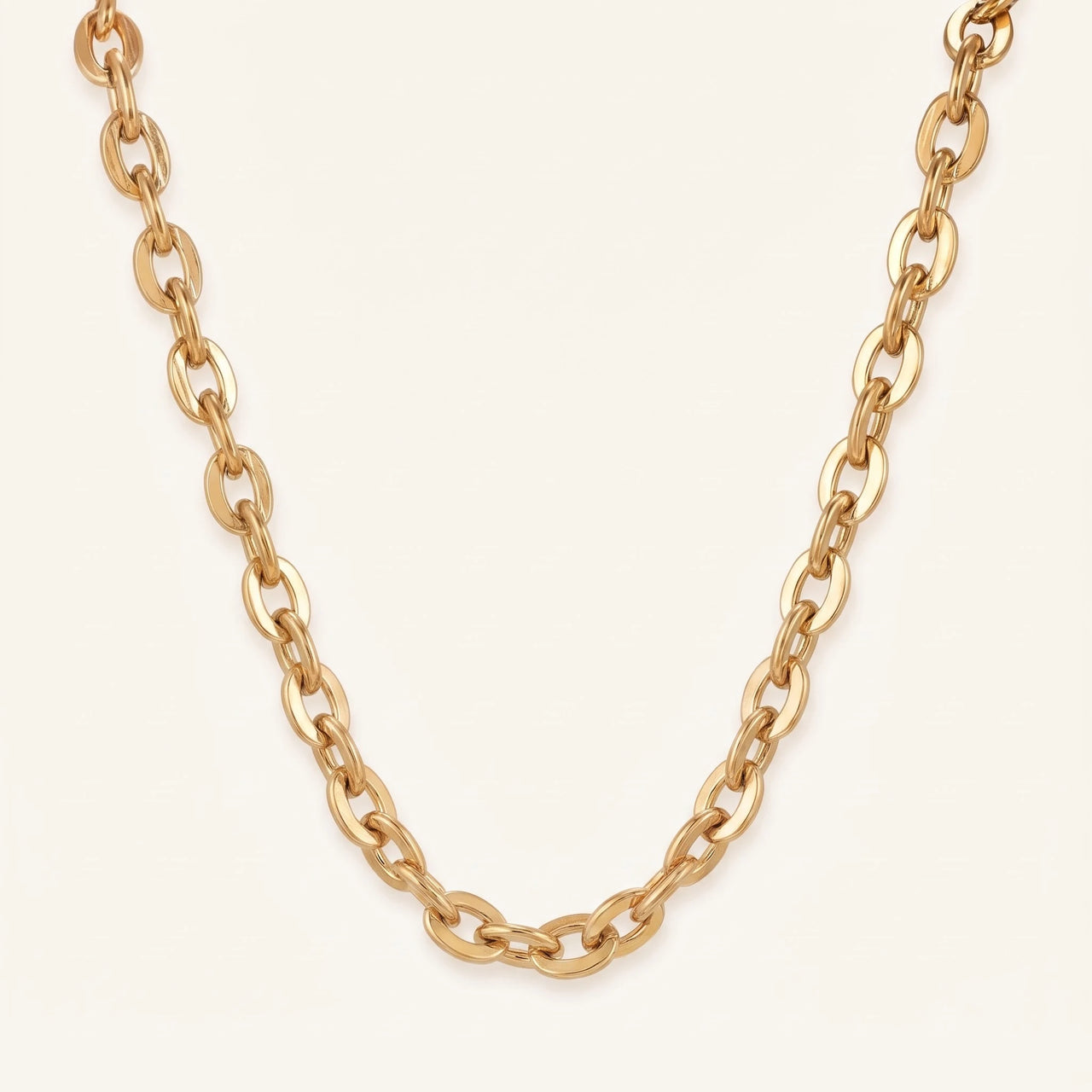 Gold chain necklace — product photo on a white background, gold | SKU: lachaine