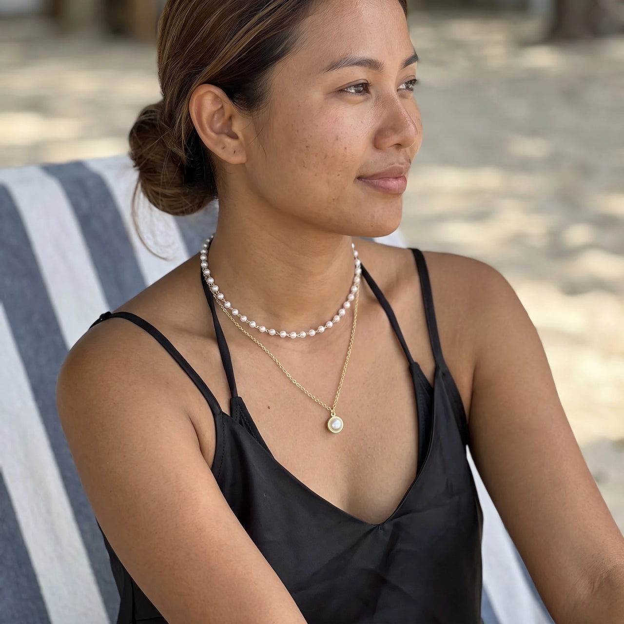 Pearl necklace — worn on a relaxed day, gold | SKU: lepure