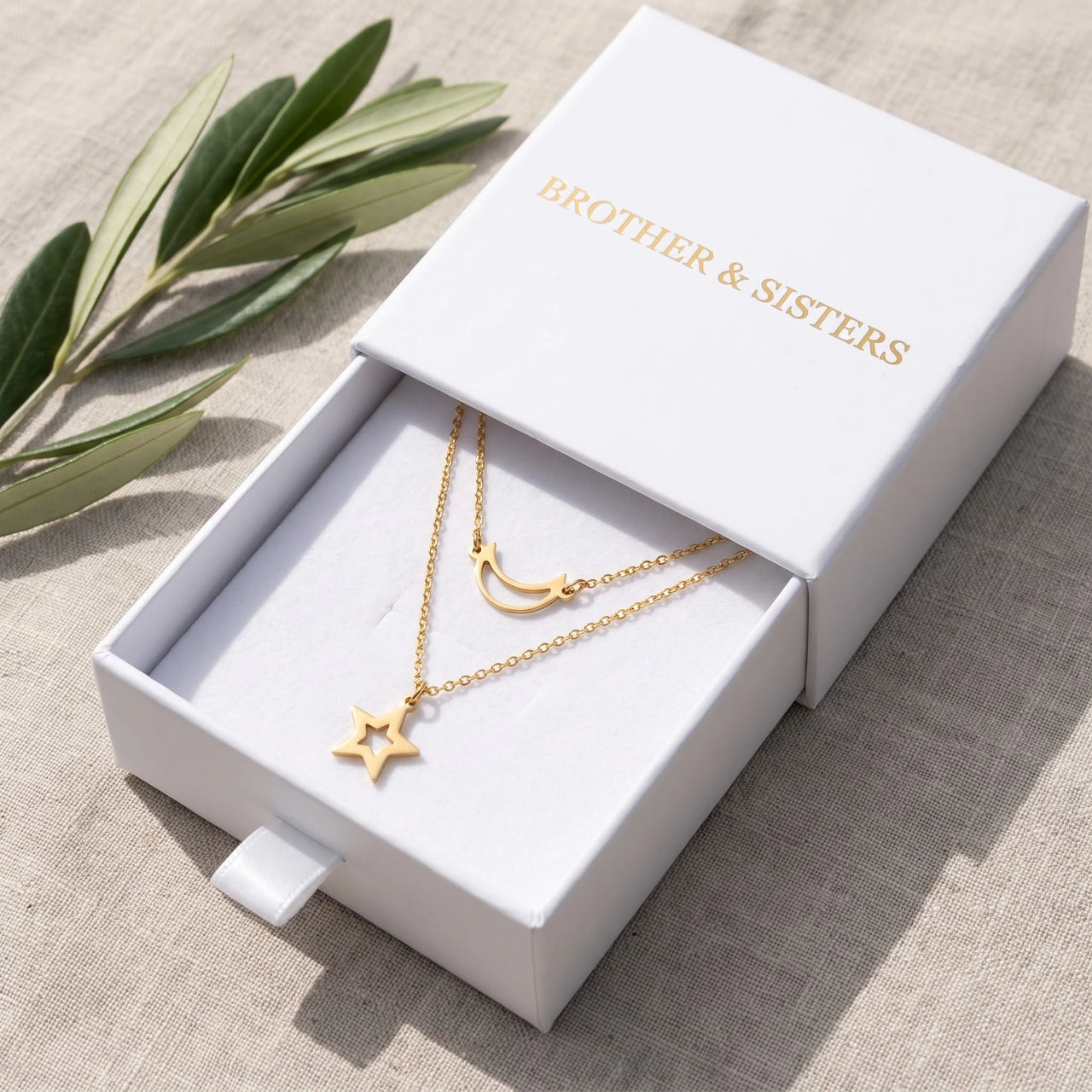 Moon necklace — in the gift box, gold | SKU: letoile-g